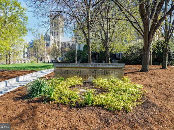 2828 Wisconsin Avenue NW 314, Washington DC 20007