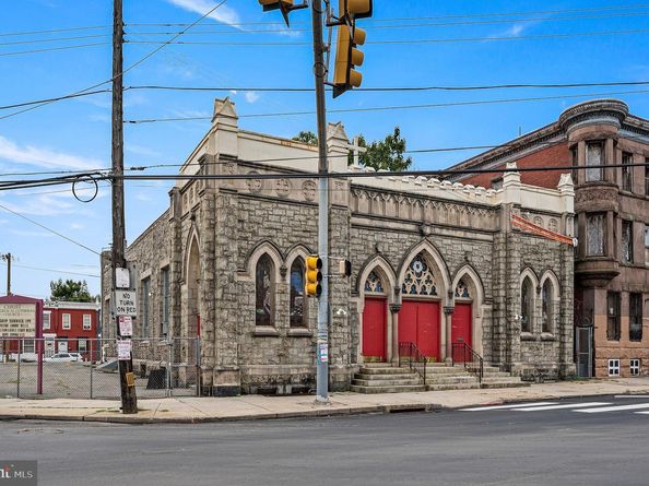 3008 W Diamond, Philadelphia PA 19121
