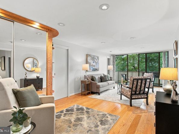 1510 12TH Street N 303, Arlington VA 22209