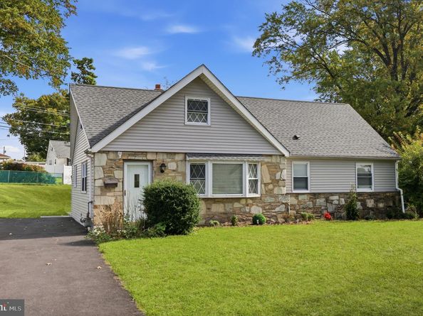 381 Hardman Lane, Warminster PA 18974