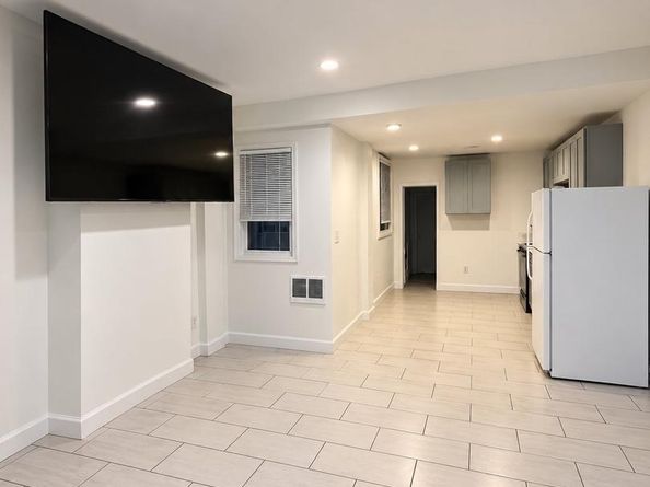 727 N Dekalb Street, Philadelphia PA 19104