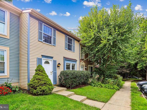 12151 Purple Sage Court, Reston VA 20194