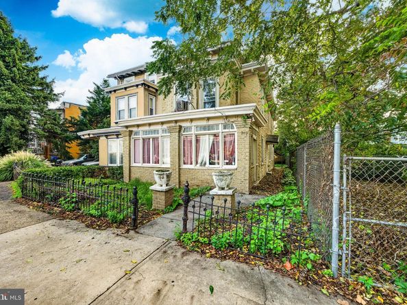 230 N 53rd Street, Philadelphia PA 19139
