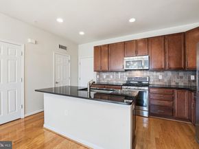 2951 Finsbury Place 97, Fairfax VA 22031