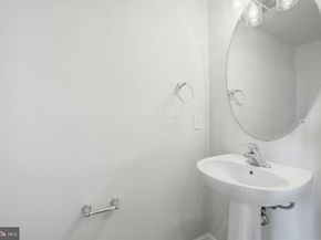 2951 Finsbury Place 97, Fairfax VA 22031