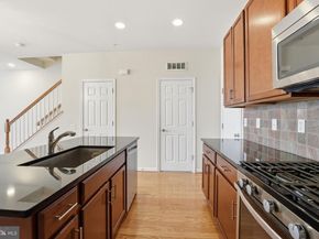 2951 Finsbury Place 97, Fairfax VA 22031