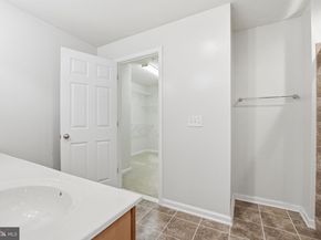 2951 Finsbury Place 97, Fairfax VA 22031