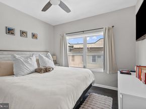 715 Brown Street B, Philadelphia PA 19123