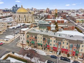 715 Brown Street B, Philadelphia PA 19123