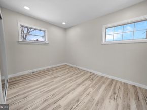 727 Sherrie Road, Philadelphia PA 19115