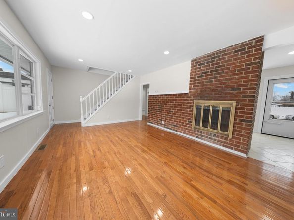 727 Sherrie Road, Philadelphia PA 19115