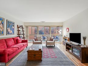 4970 Battery Lane 208, Bethesda MD 20814