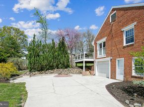 1305 Key Drive, Alexandria VA 22302