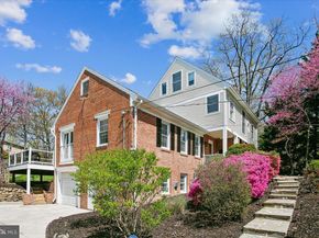 1305 Key Drive, Alexandria VA 22302