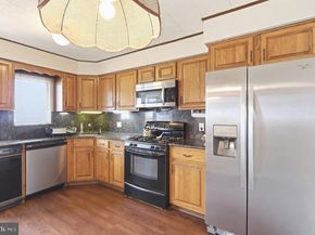 123 Pocasset Road, Philadelphia PA 19115