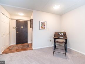 10204 Valley Forge Circle 204, King Of Prussia PA 19406