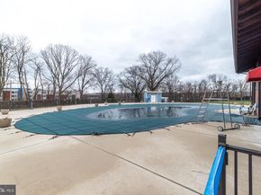 10204 Valley Forge Circle 204, King Of Prussia PA 19406