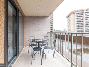 10204 Valley Forge Circle 204, King Of Prussia PA 19406