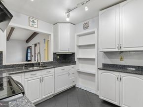 556 Anne Street, Huntingdon Valley PA 19006