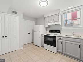 8405 Hollis Lane, Vienna VA 22182