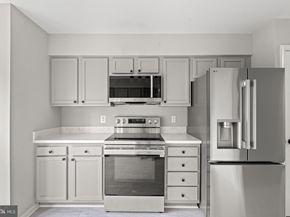 8405 Hollis Lane, Vienna VA 22182