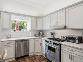 610 Pine Street, Philadelphia PA 19106