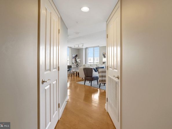 1205 N Garfield Street 908, Arlington VA 22201