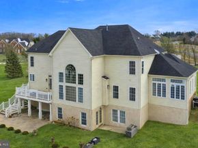 132 Parsons Lane, Newtown PA 18940