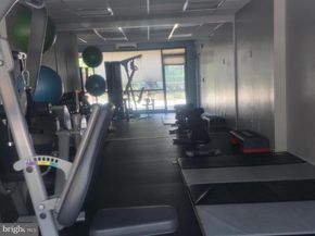 6800 Fleetwood Road 601, Mclean VA 22101