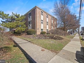 8115 W Chester Pike A8, Upper Darby PA 19082