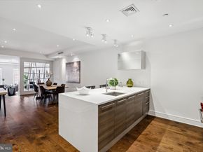 233 Chestnut Street 4, Philadelphia PA 19106