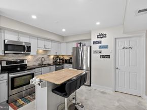 1999 Hollandale Drive, Bensalem PA 19020