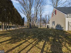 1999 Hollandale Drive, Bensalem PA 19020