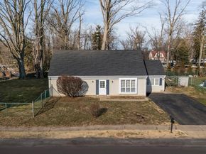 1999 Hollandale Drive, Bensalem PA 19020
