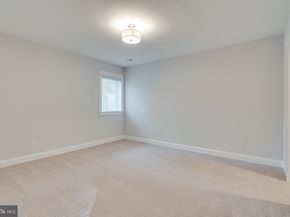 6501 Divine Street, Mclean VA 22101