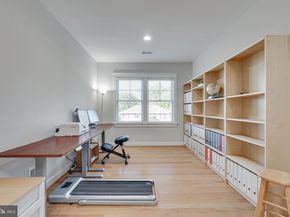 6501 Divine Street, Mclean VA 22101