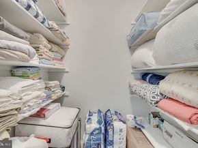 6501 Divine Street, Mclean VA 22101