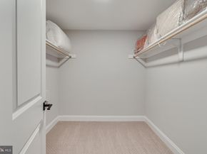 6501 Divine Street, Mclean VA 22101