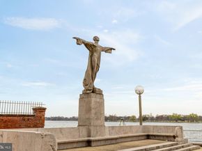 1435 4TH Street SW B505, Washington DC 20024