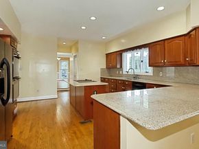 7204 Quiet Cove, Annandale VA 22003