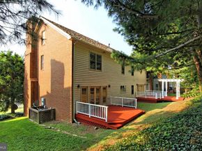 7204 Quiet Cove, Annandale VA 22003