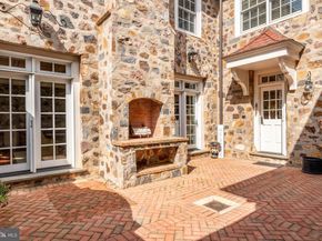 1075 S Leopard Road, Berwyn PA 19312