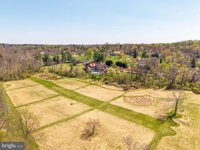 1075 S Leopard Road, Berwyn PA 19312