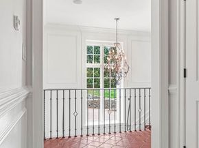 1075 S Leopard Road, Berwyn PA 19312