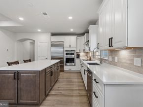 46337 Reddish Knob Drive, Sterling VA 20164