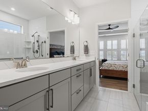 46337 Reddish Knob Drive, Sterling VA 20164