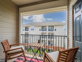 4860 Eisenhower Avenue 482, Alexandria VA 22304