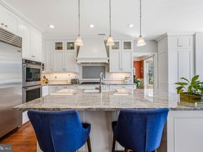 10 Meyer Point Court, Potomac MD 20854