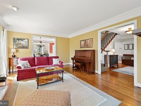 10 Meyer Point Court, Potomac MD 20854