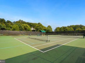10 Meyer Point Court, Potomac MD 20854
